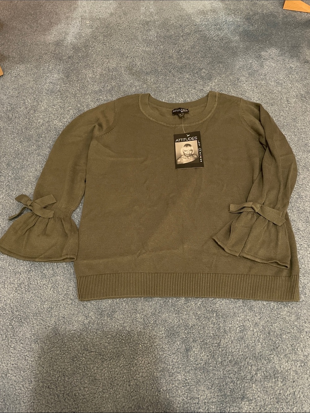 NWT Bow Sleeved Sweater
Attitudes by Renee